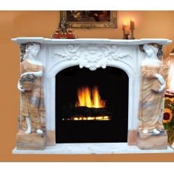 白い大理石の暖炉のマントルピース